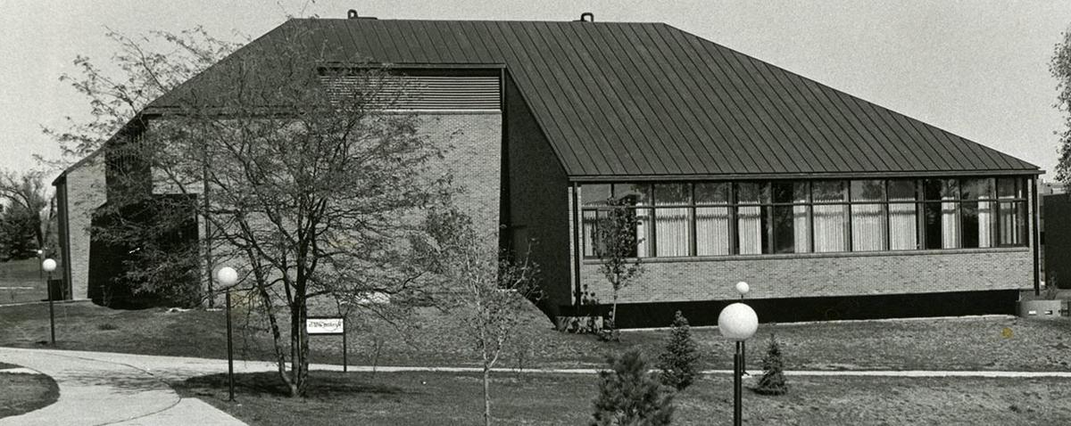 Exterior of the Food Services Building in 1975.